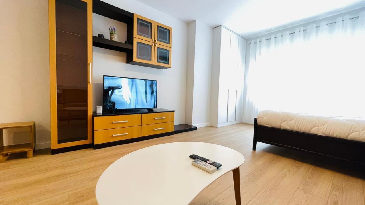 61°bs Charming @bllok Apartament *